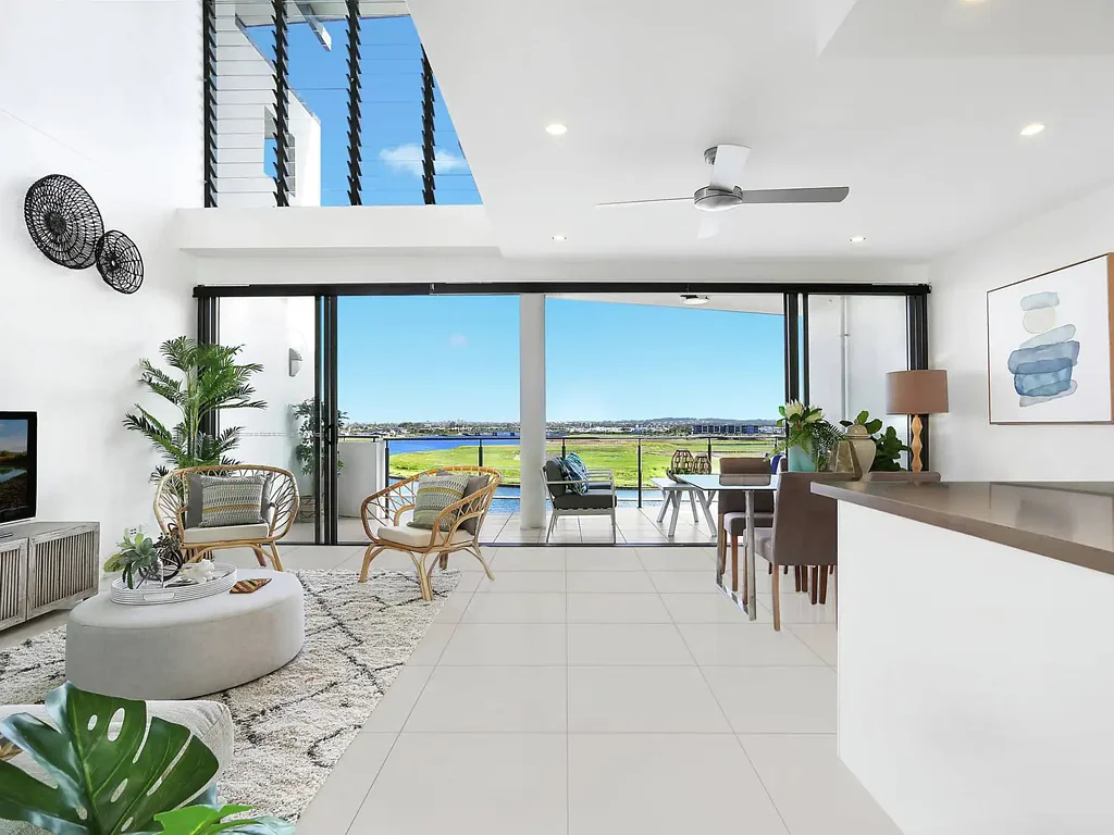 Birtinya 3房  Penthouse living with breathtaking lake views and resort style amenities
