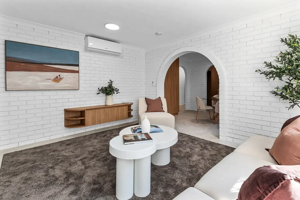 Broadbeach 2 Slaapkamer Boutique Beachside Living with Designer Renovation, 400M from the Shore