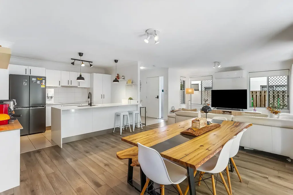 Pacific Pines 3Kwarto Modern Comfort on McAuley Parade!