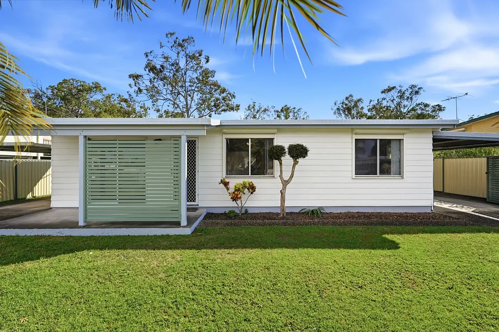 Logan Central 3Zimmer Low-set home on 612m2 with Shed!