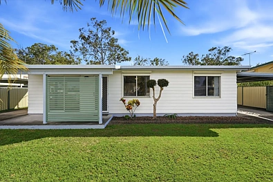 Logan Central 3房 占地612平方米的低层住宅，带棚屋！ Low-set home on 612m2 with Shed!