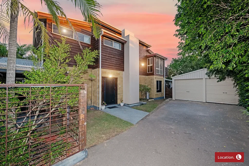 Bundaberg South 4房  A Home Full of Surprises – Pool, Shed, Loft, Character & Space Beyond Expectations!