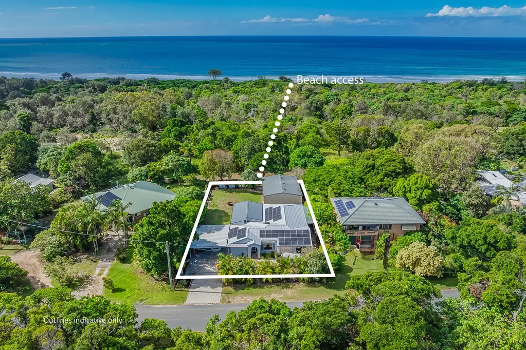 Fingal Head 4कमरा A Rare Coastal Holding in Fingal Head – River to Ocean, Quarter Acre