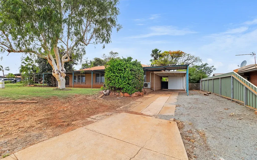 7 Burke Crescent, Dampier, WA 6713