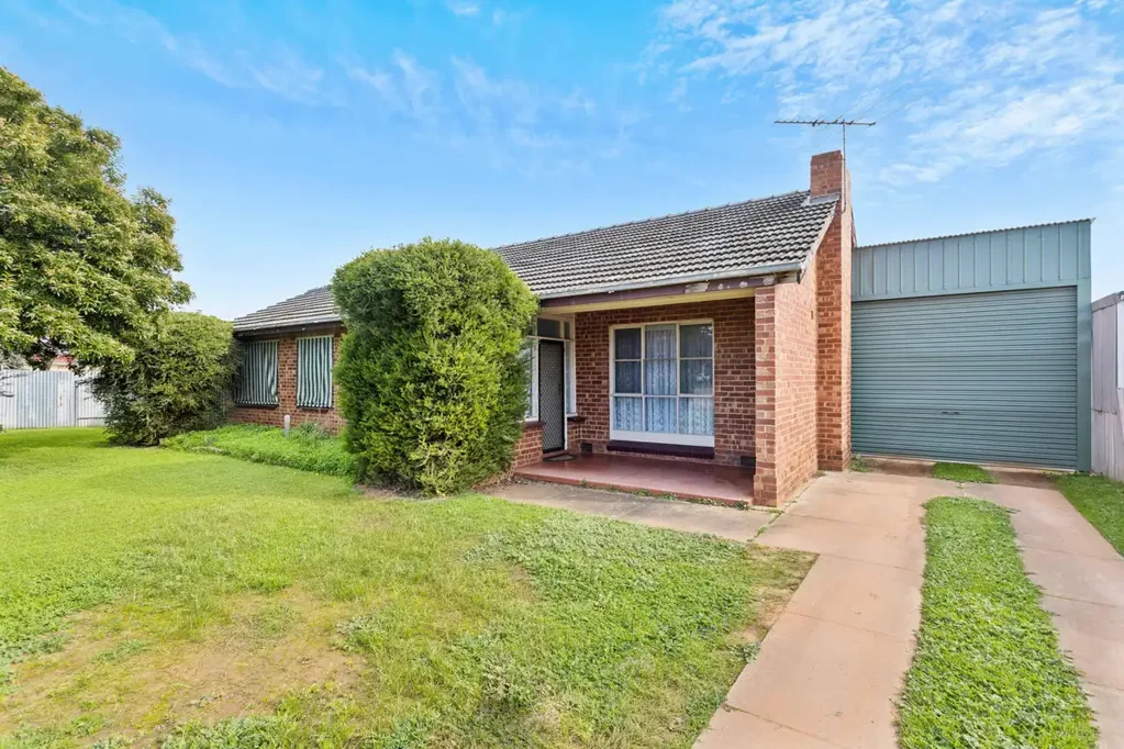 Elizabeth South 3chambre Endless Potential on 830sqm (Approx.) Allotment
