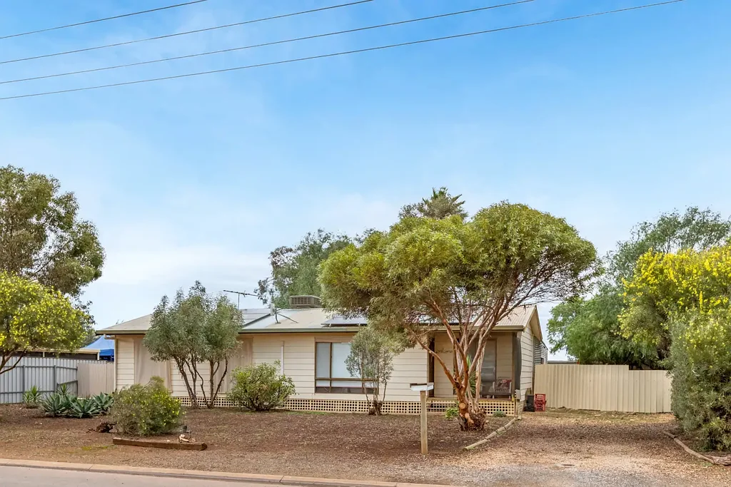 Mallala 3房  COUNTRY CHARM AND RELAXING LIVING!!