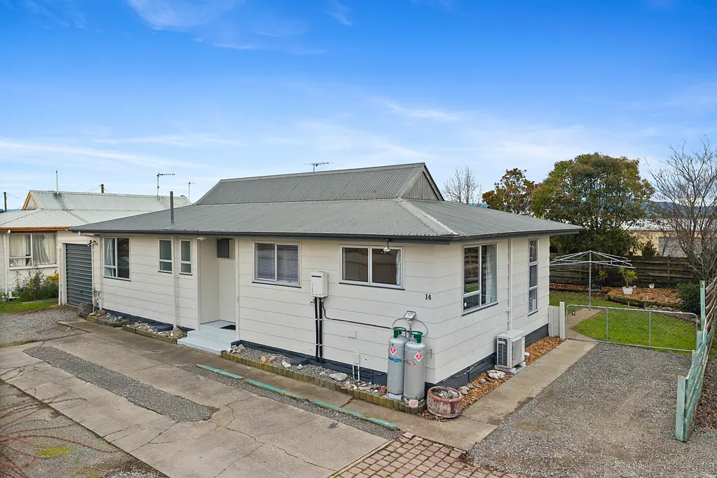 Redwoodtown 3ਬੈੱਡਰੂਮ Act Fast: Vacant, Refreshed & Move-In Ready