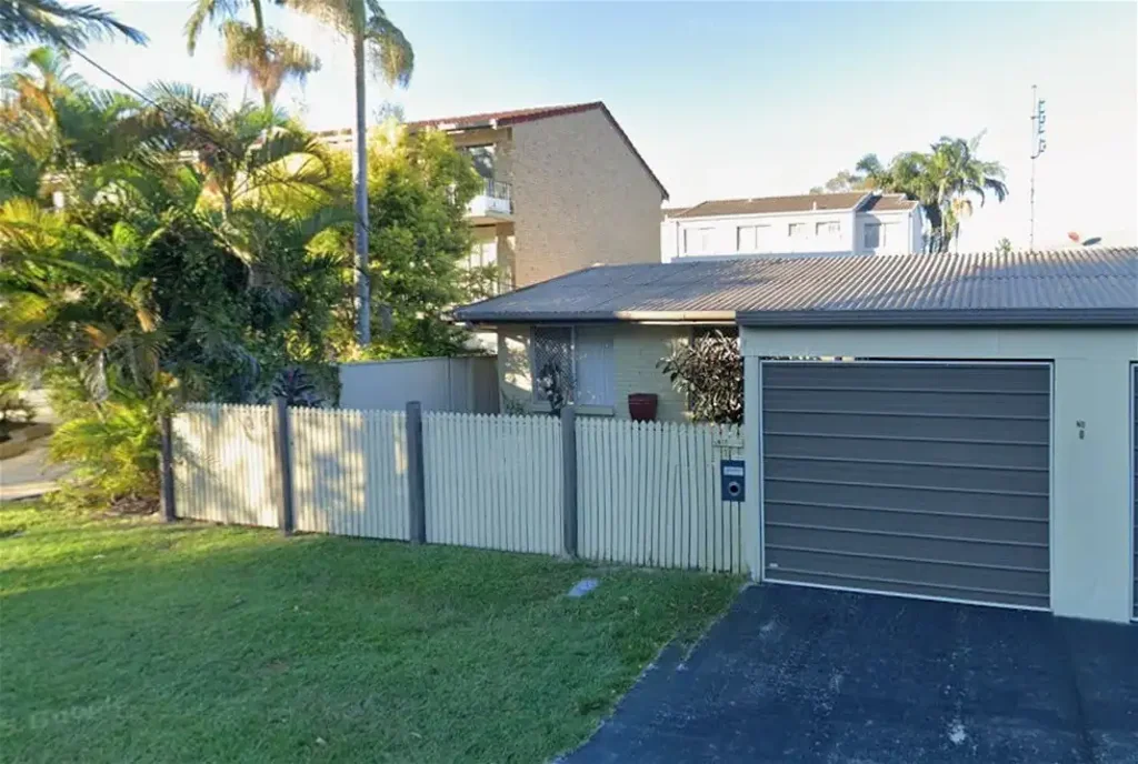 Gold Coast Broadwater Lifestyle at Its Best!
