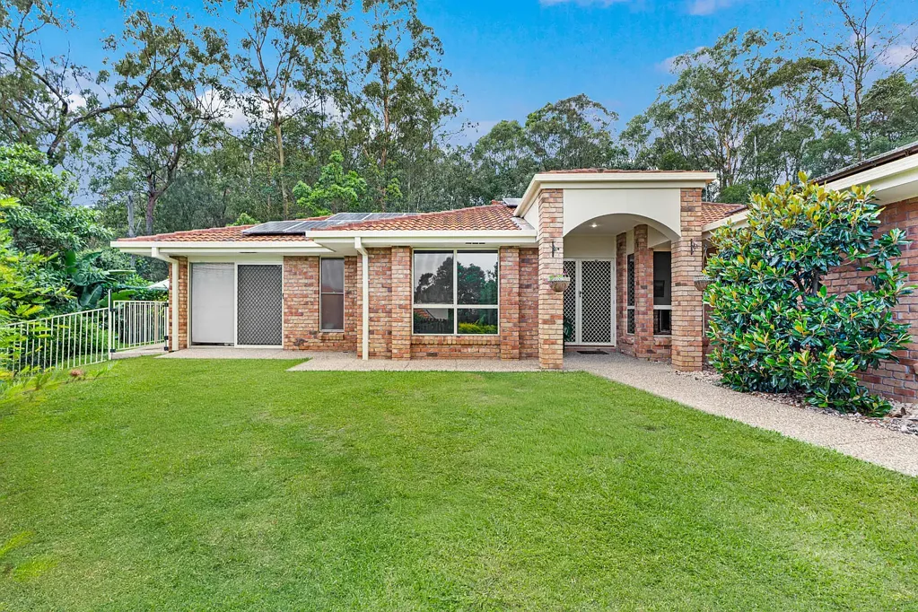 42 Hibertia Avenue, Elanora, QLD 4221