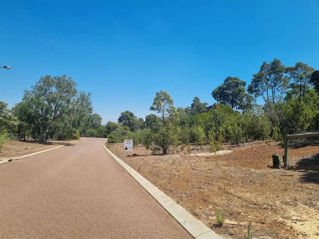 Bedfordale VACANT BLOCK IN MILLION DOLLAR SUBURB!