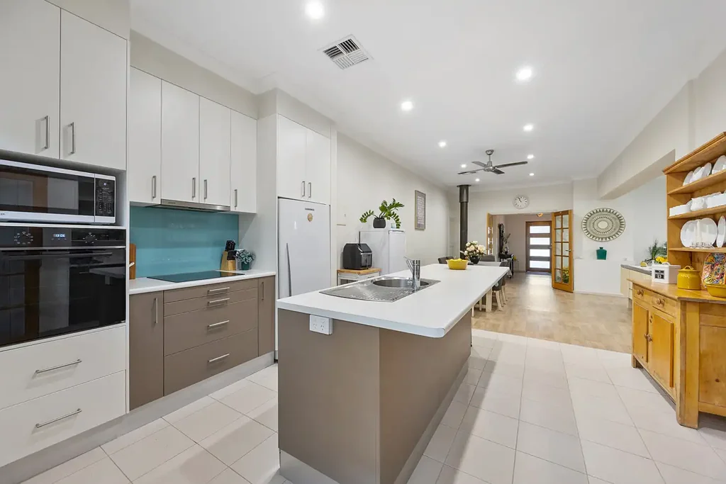 Murray Bridge 3房  Central Family Living, Exceptional Entertaining