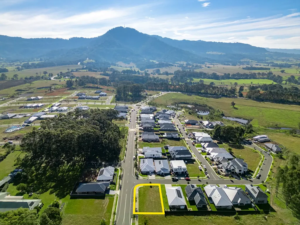 53 Lancaster Drive, Badagarang, NSW 2540