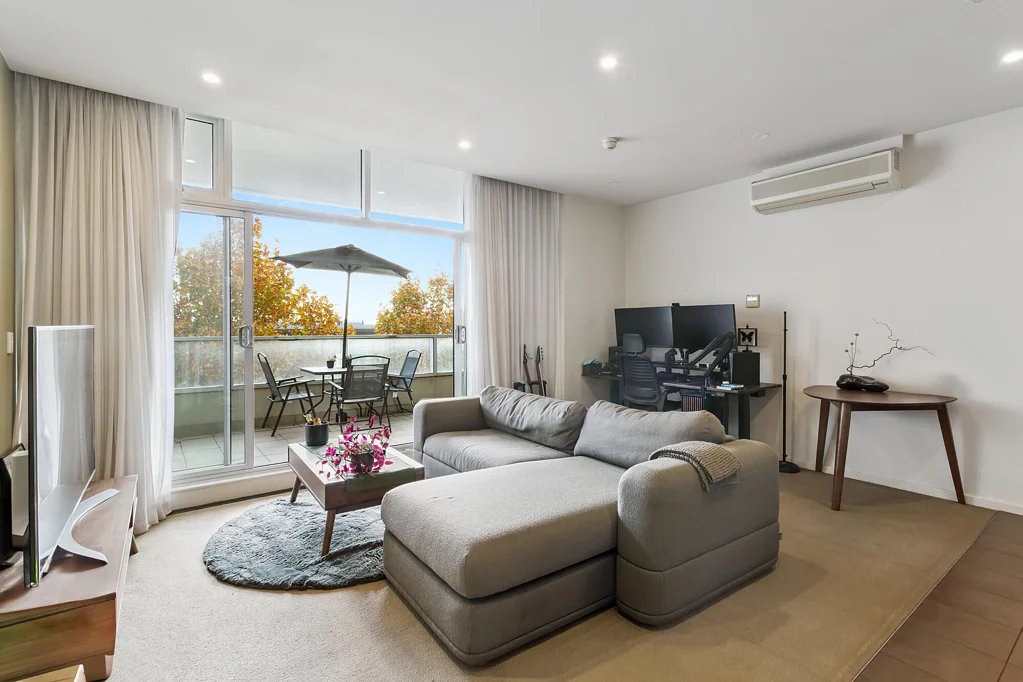 New Port 1침실 Modern Living at an Accessible Price in a Prime Location