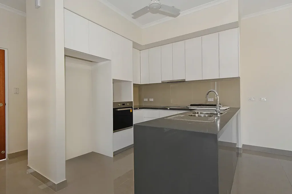 Great Location, spacious 3 bedroom