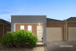 5/40 McCubbin Way, Caroline Springs