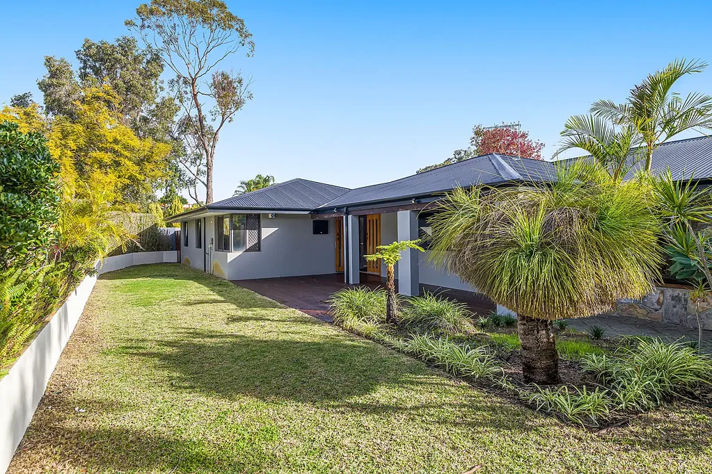 4x2x2 HOUSE IN GREAT FAMILY AREA