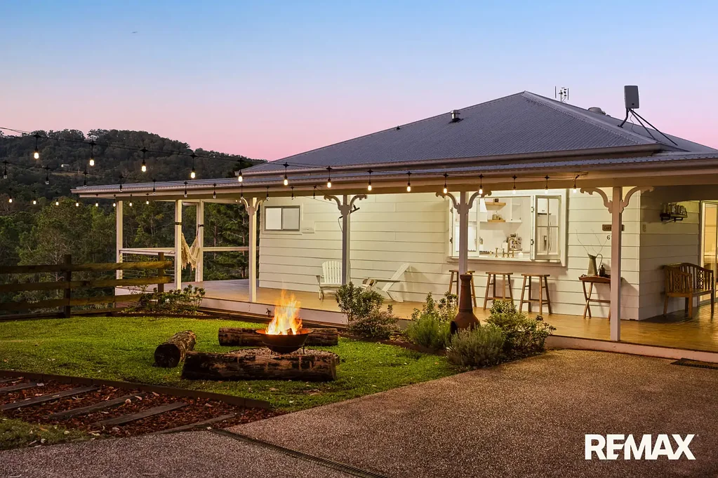 West Woombye 4房  One of the Hinterland's Most Recognisable Homes: Gunnadoo Homestead