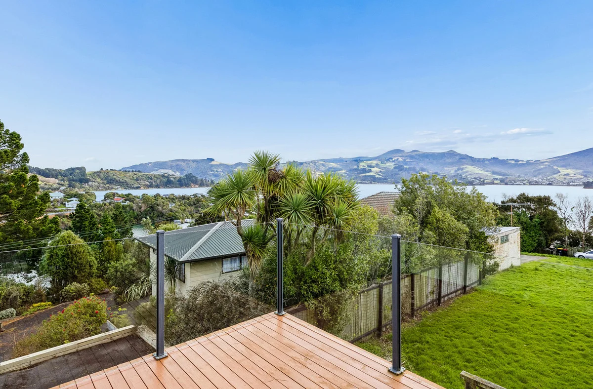 Broad Bay 4房  Bang For Buck In The Bay