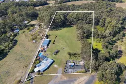 25 Greys Road, Woolgoolga