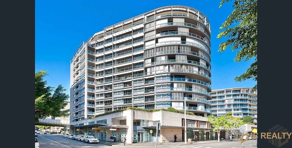 Fully Furnished | Center of Sydney CBD | Close to all amenities | with GYM and Swimming pool