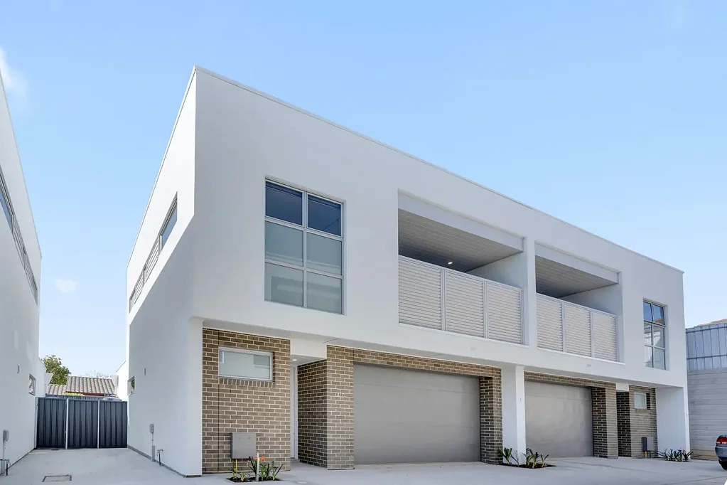 Modern, Stylish & Spacious Townhouse in the Heart of Marden