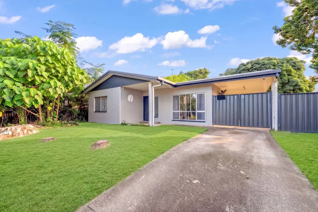 Edmonton 4 Slaapkamer Ideal First Home on 680m² | Move-In Ready with Modern Updates