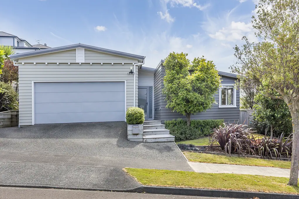 3 Kaweka Close, Aotea, Porirua, Wellington