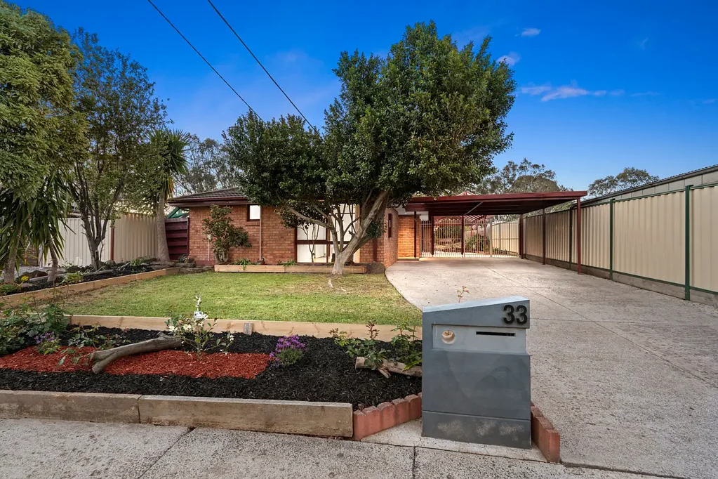 33 Epsom Avenue, Epping, VIC 3076