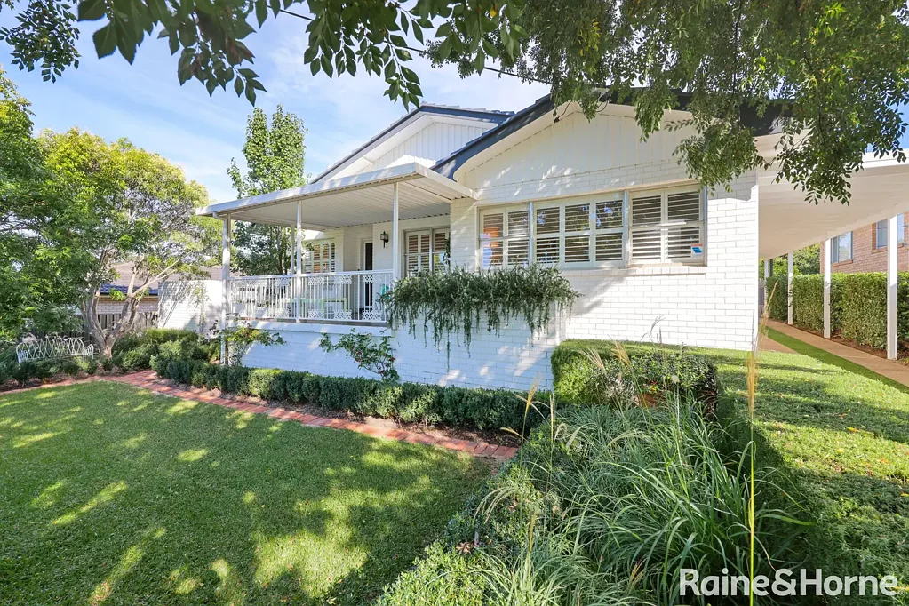 81 Wilburtree Street, Tamworth, NSW 2340