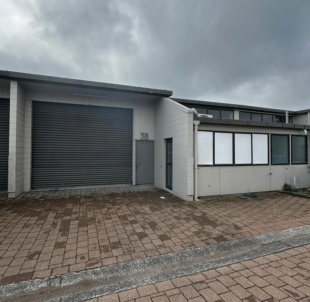 Henderson Functional 169sqm Industrial in Henderson