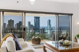 107/8 Admiralty Drive, Surfers Paradise