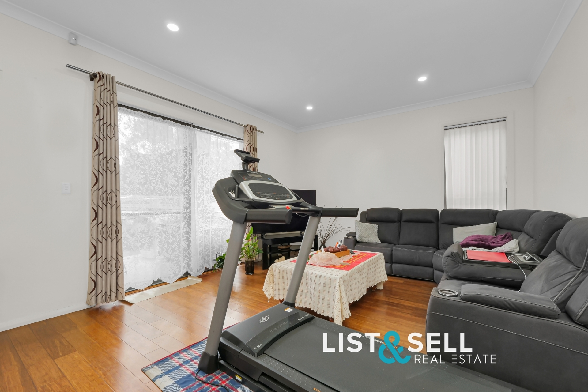 6 CHIVERS PL, INGLEBURN NSW 2565, 0 phòng ngủ, 0 phòng tắm, House