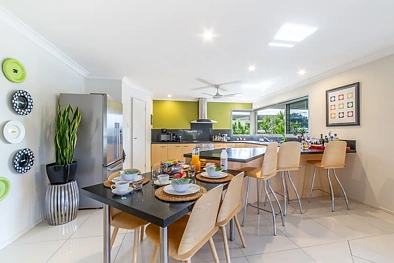 95 Witt Avenue, Carrara, QLD 4211, 6 habitaciones, 3 baños, House