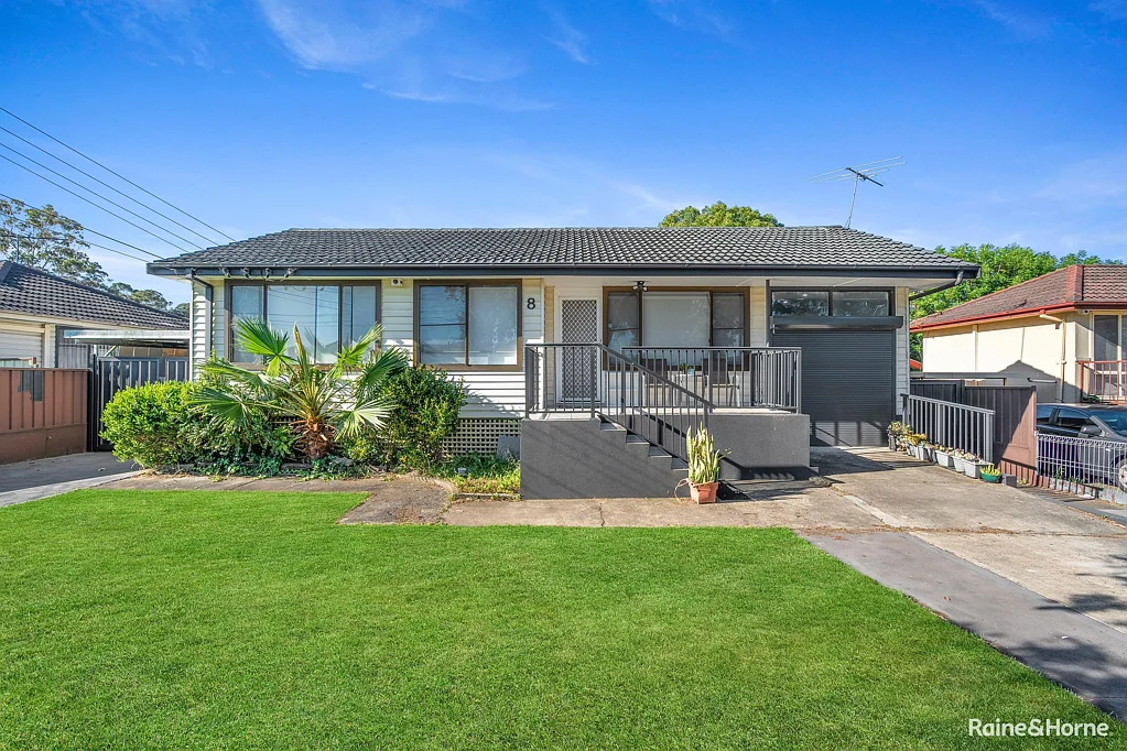 8 Canara Place, Smithfield, NSW 2164