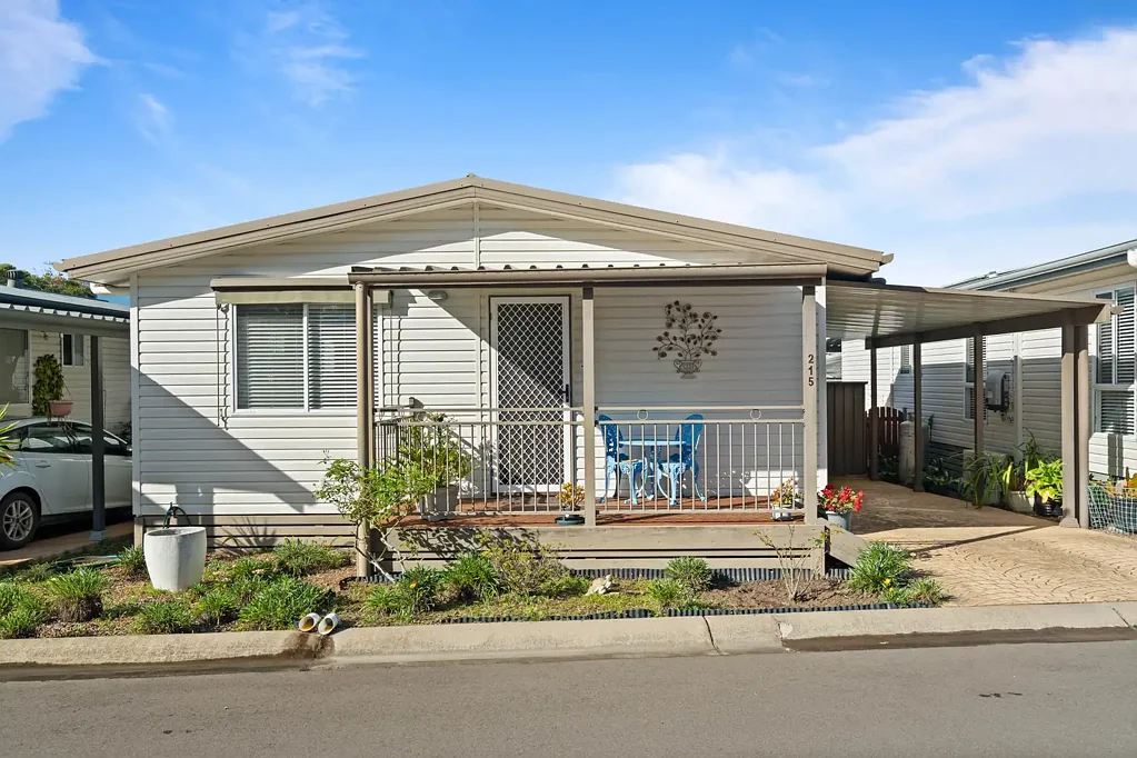 Lake Munmorah 2غرفة نوم Park Tree Village over 50's