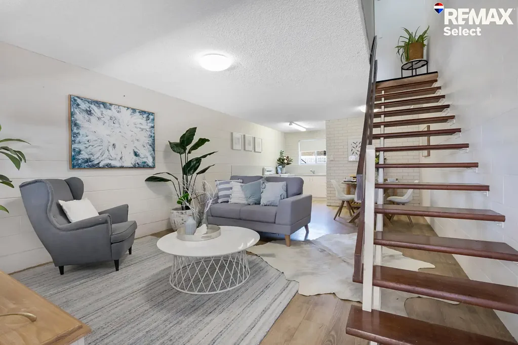 2 Bedroom Neat & Tidy Unit!