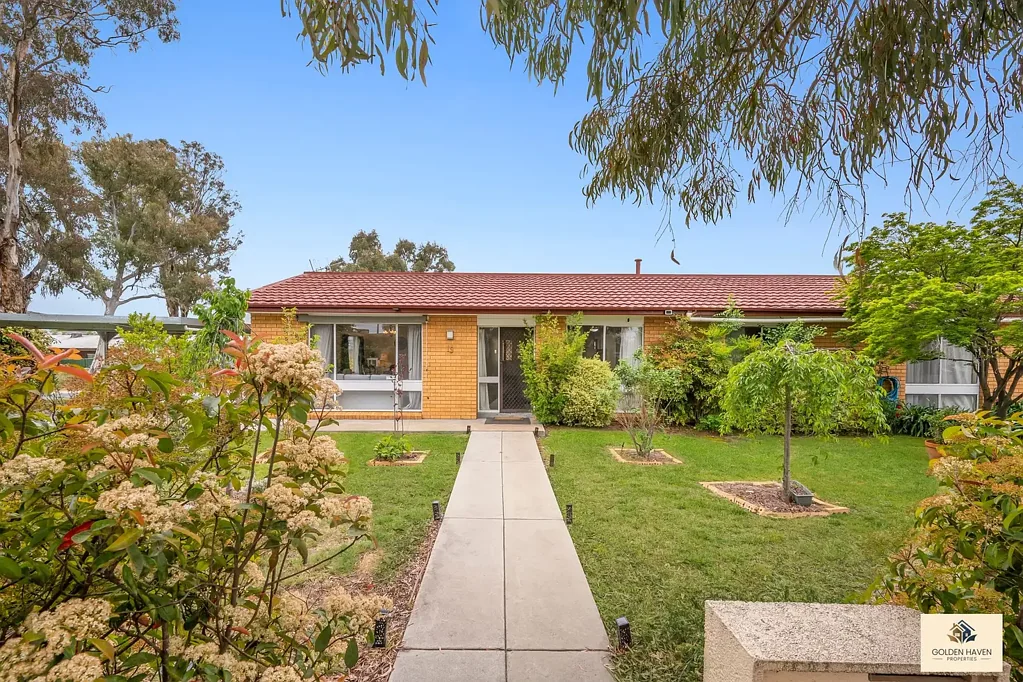 Evatt 4ห้องนอน RZ2 Zoned - Spacious Family Living in a Prime Evatt Location