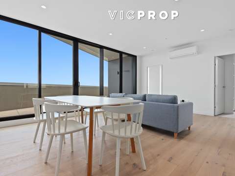 Semi Furnished 3-bedroom apartment with an azaming city view!!!
