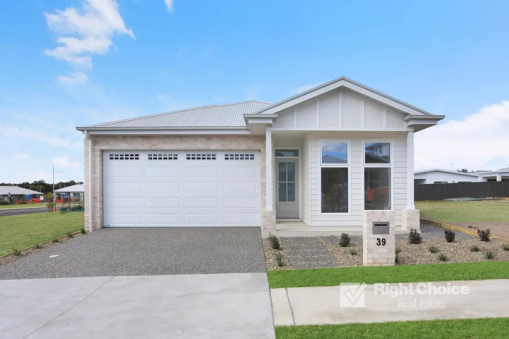 Calderwood 4कमरा Sophisticated Single-Level Coastal Living