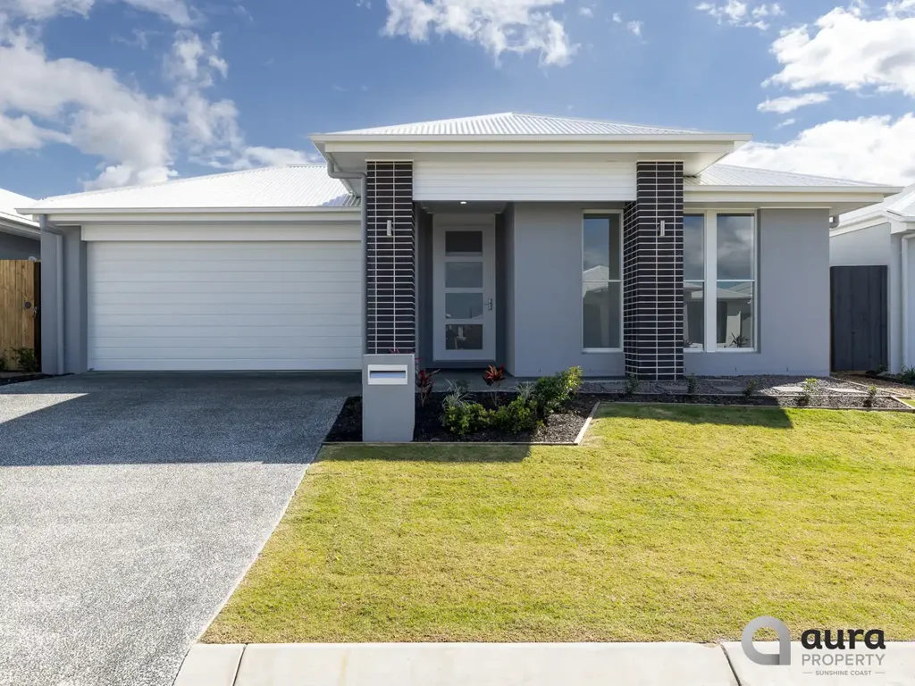 Coastal 4 Bedroom Home in Nirimba!!