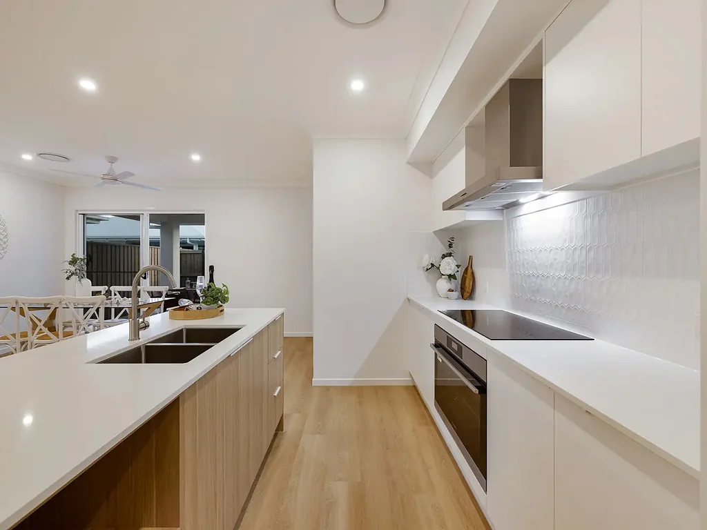 Banya 4Habitaciones Brand New Home in a Quiet Banya Pocket