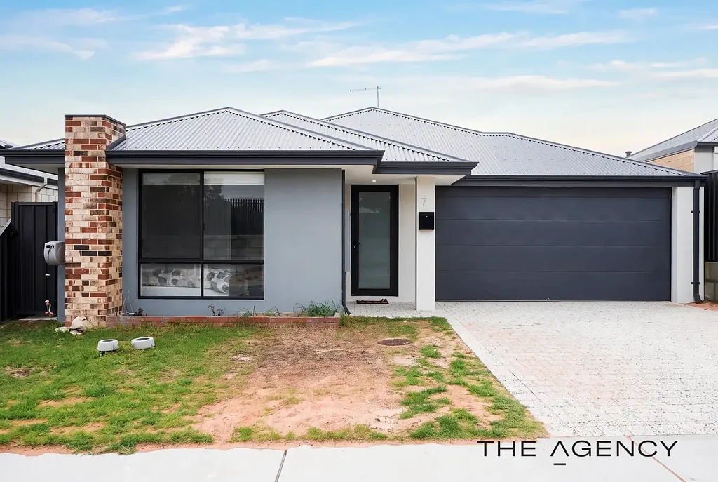 Midvale 3ਬੈੱਡਰੂਮ Modern Family Living | Premium 2025 Built 3x2 + Theatre & Scullery