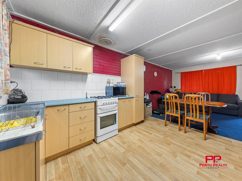 Pemberton 2房  Comfortability and Care- Front Unit