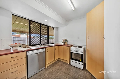 ਰਸੋਈ - 7 Dodds Court, Crestmead, QLD 4132