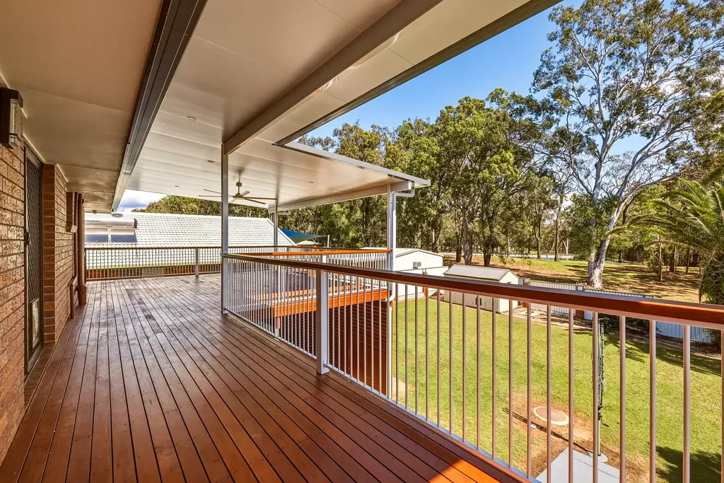 Clontarf 4房 高尔夫球场生活，宽敞私密，具备双层居住潜力 Golf Course Living with Space, Privacy & Dual Living Potential