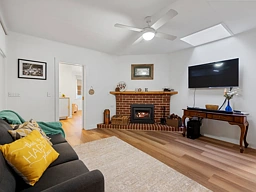 20 Main Street, Welshpool