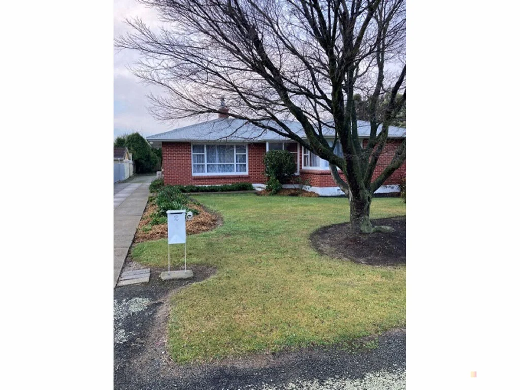2 Grace Street, Waimate $480 Per week (includes lawns etc)