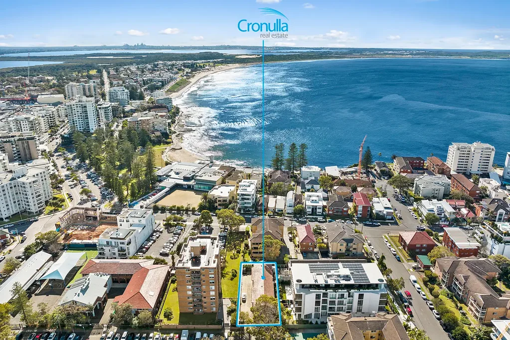 Cronulla 2 Bedroom Lifestyle Location
