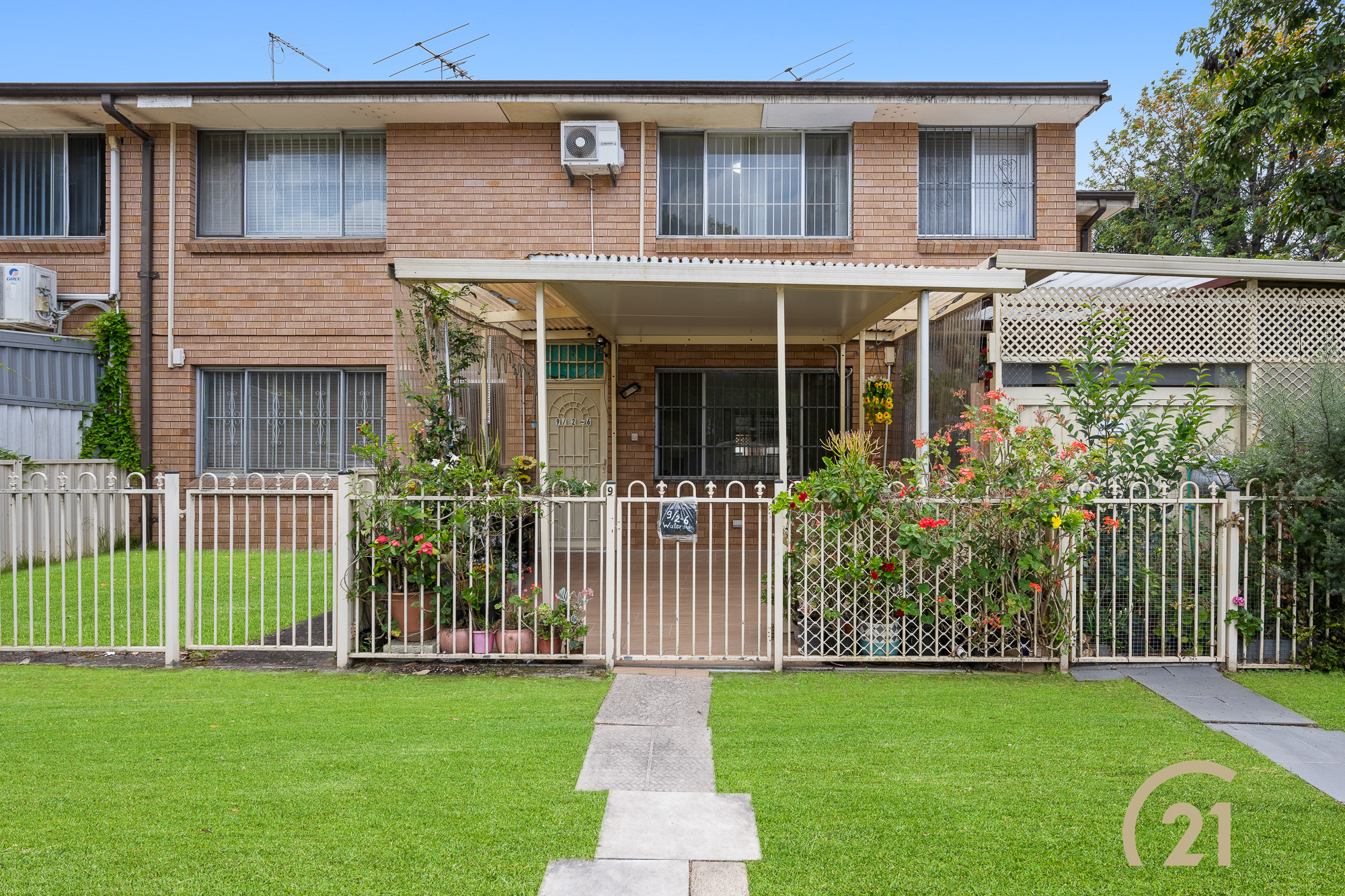 UNIT 9 2-6 WATERSIDE CR, CARRAMAR NSW 2163, 0 habitaciones, 0 baños, Townhouse