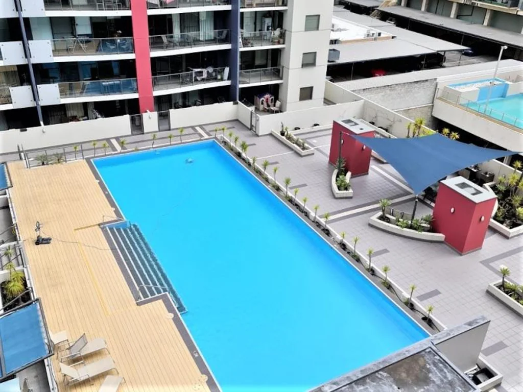 East Perth 1ਬੈੱਡਰੂਮ COSMOPOLITAN CITY LIVING